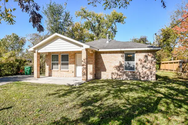 894 N Victory Drive, Houston, TX 77088