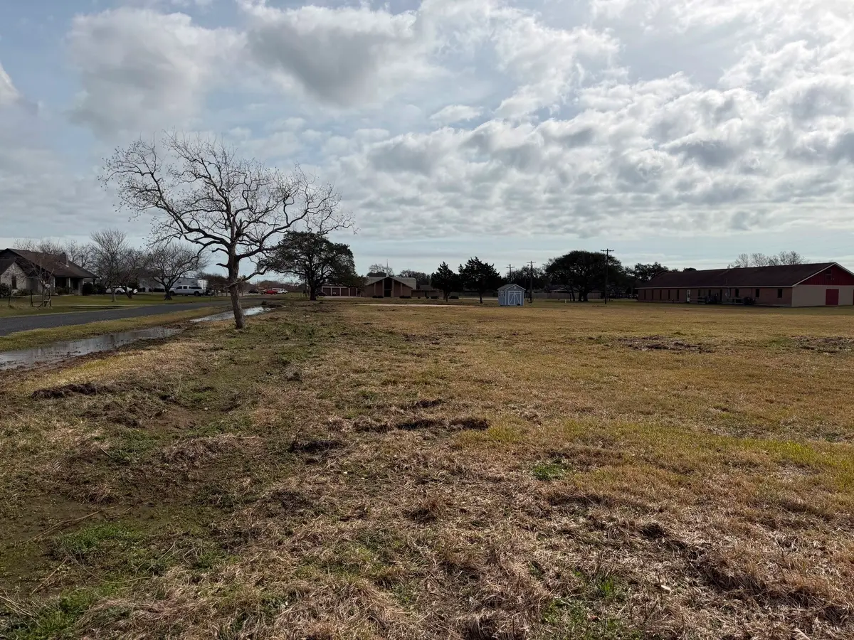 2909 23rd Avenue N, Texas City, TX 77590 - #1