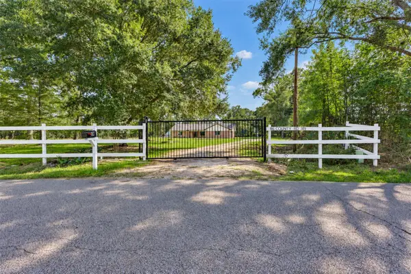 86 County Road 319, Cleveland, TX 77327