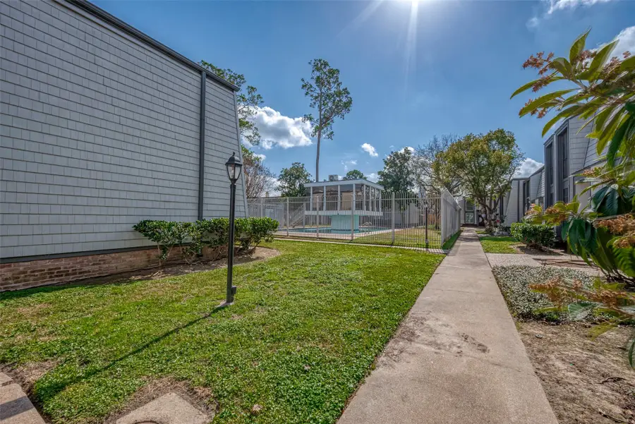 10189 Beekman Place Drive, Houston, TX 77043 - #3