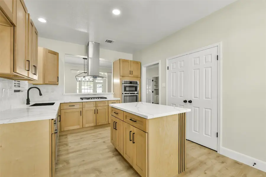 839 Quiet Spring Ln, Houston, TX 77062 - #3