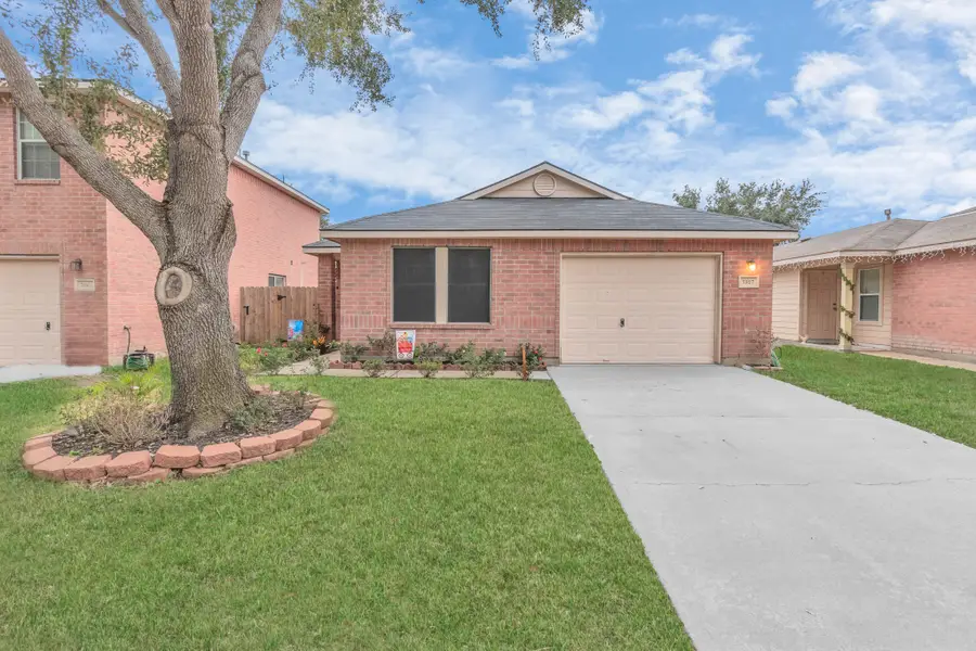7327 Enchanted Creek Drive, Cypress, TX 77433 - #3