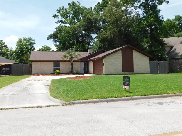 1814 Chart Dr Drive, Crosby, TX 77532