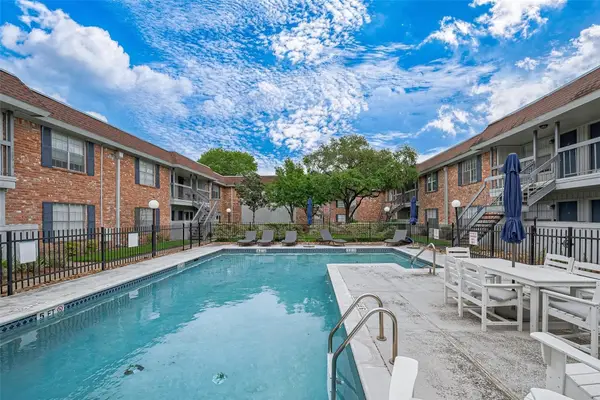 2350 Bering Drive #94, Houston, TX 77057