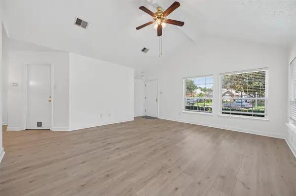 9303 Autumn Harvest Drive, Houston, TX 77064