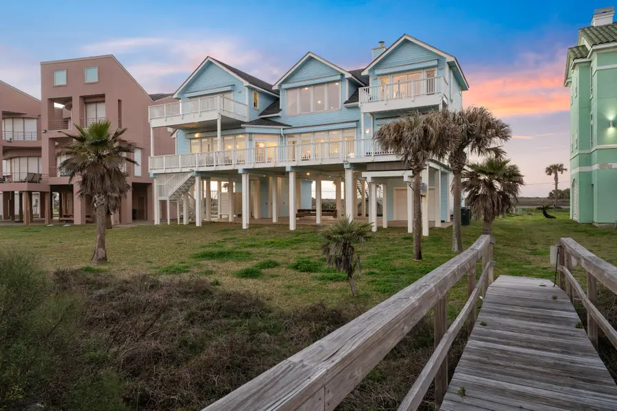 19023 Kahala Drive E, Galveston, TX 77554 - #2