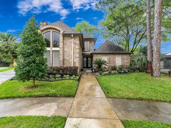 12422 Piping Rock Drive, Houston, TX 77077