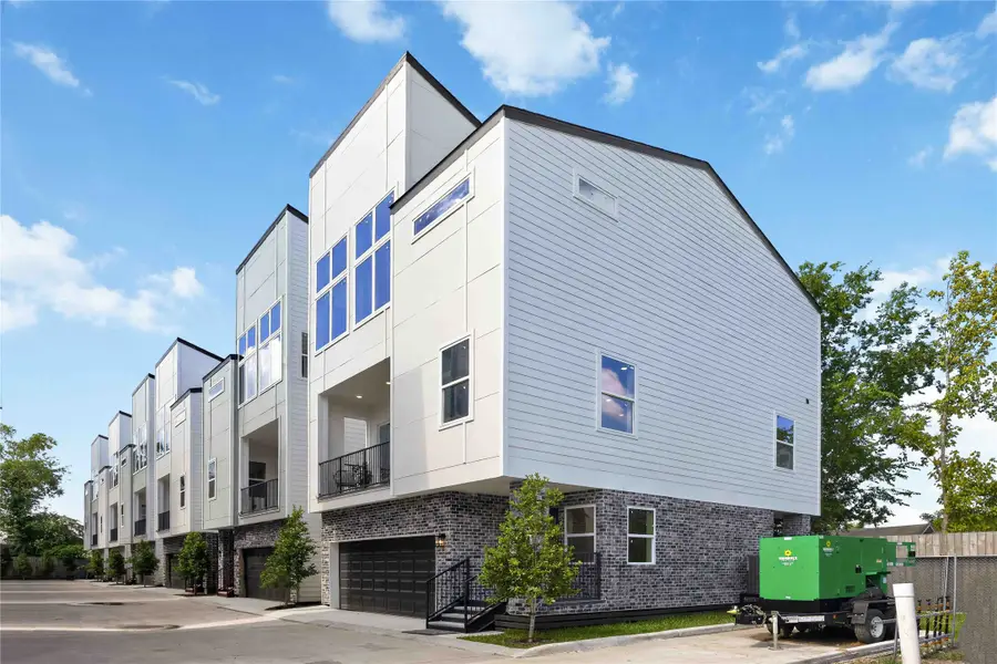 316 Walthall #E, Houston, TX 77022 - #2