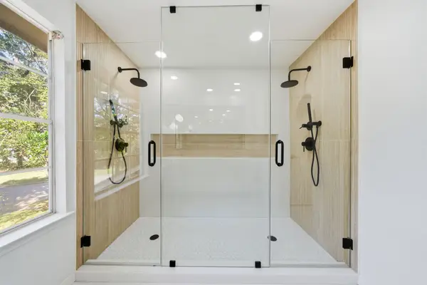 82 N Apple Springs Circle, The Woodlands, TX 77382