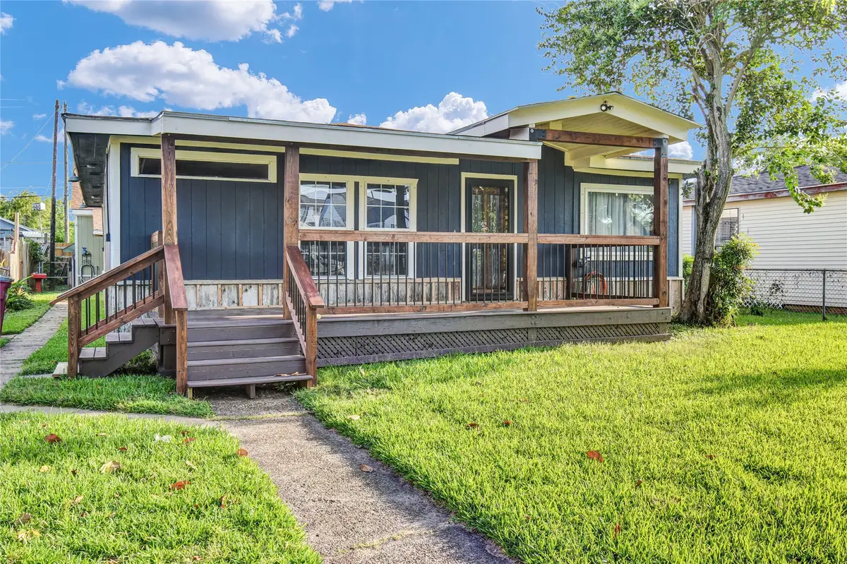1219 W 5th Street, Freeport, TX 77541 - #1