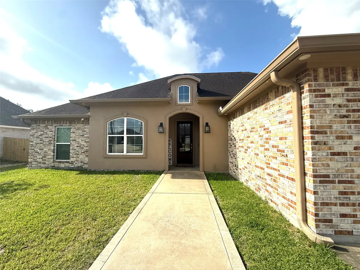 555 Tryson Lane, Bridge City, TX 77611 - #1