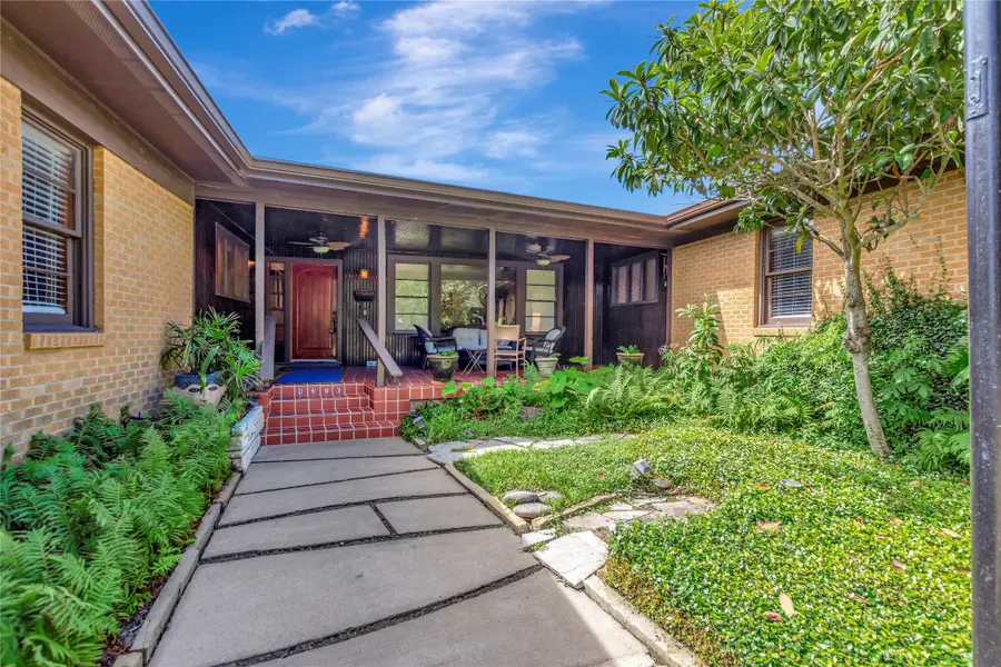 4316 Caduceus Place, Galveston, TX 77550 - Image #2