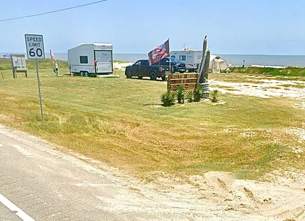 2744 Highway 87, Gilchrist, TX 77617