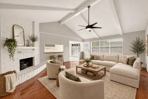 13511 Brook Hollow Drive, Sugar Land, TX 77498