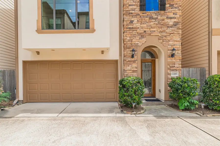 11207 Tramonto Drive, Houston, TX 77042 - #2
