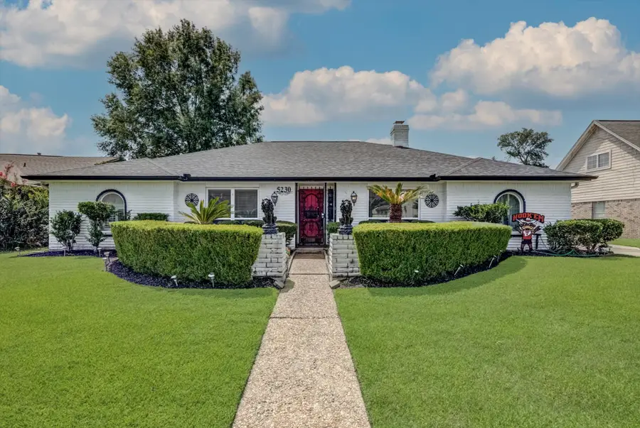 5230 Cripple Creek Court Se, Houston, TX 77017 - Image #2