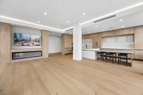 14 Greenway Plaza #19R, Houston, TX 77046