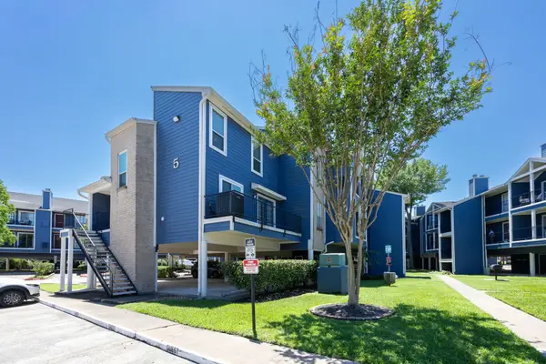18511 Egret Bay Boulevard #511, Webster, TX 77058
