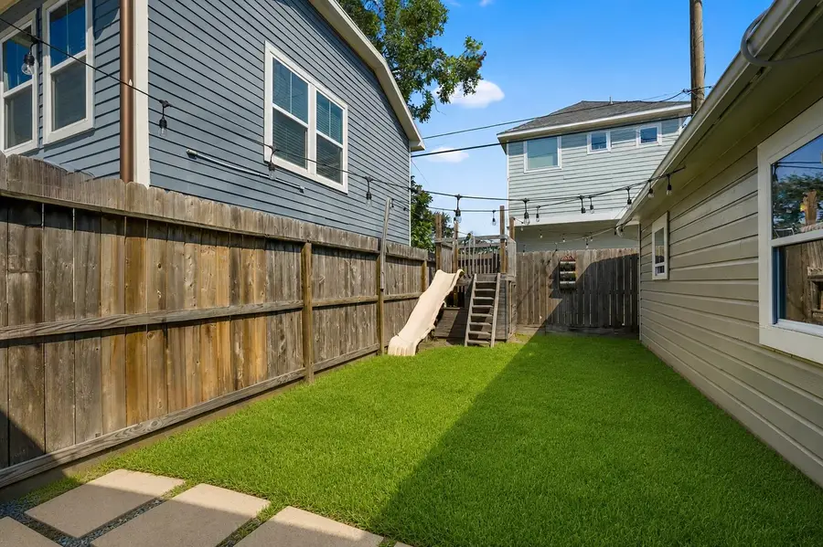 829 E 27th Street, Houston, TX 77009 - #2