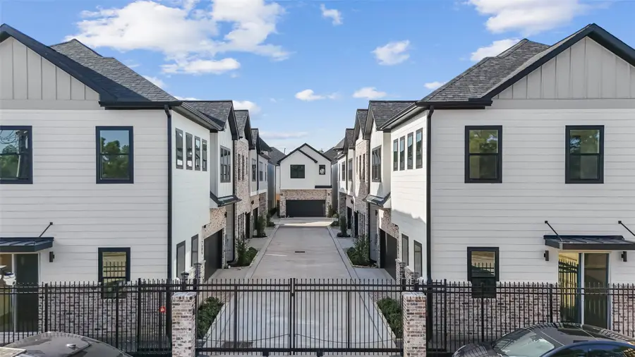 2590 W Tidwell Road, Houston, TX 77091 - #3