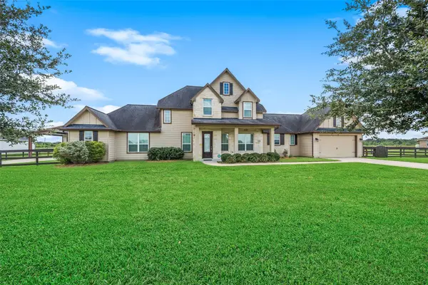 6811 Bayou Trail Drive, Alvin, TX 77511