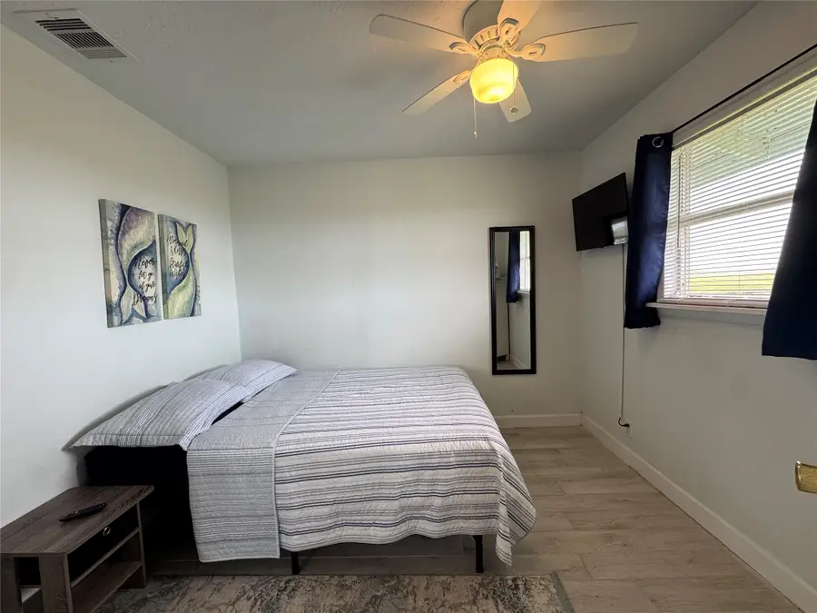 332 Seacoast Drive, Freeport, TX 77541 - #2