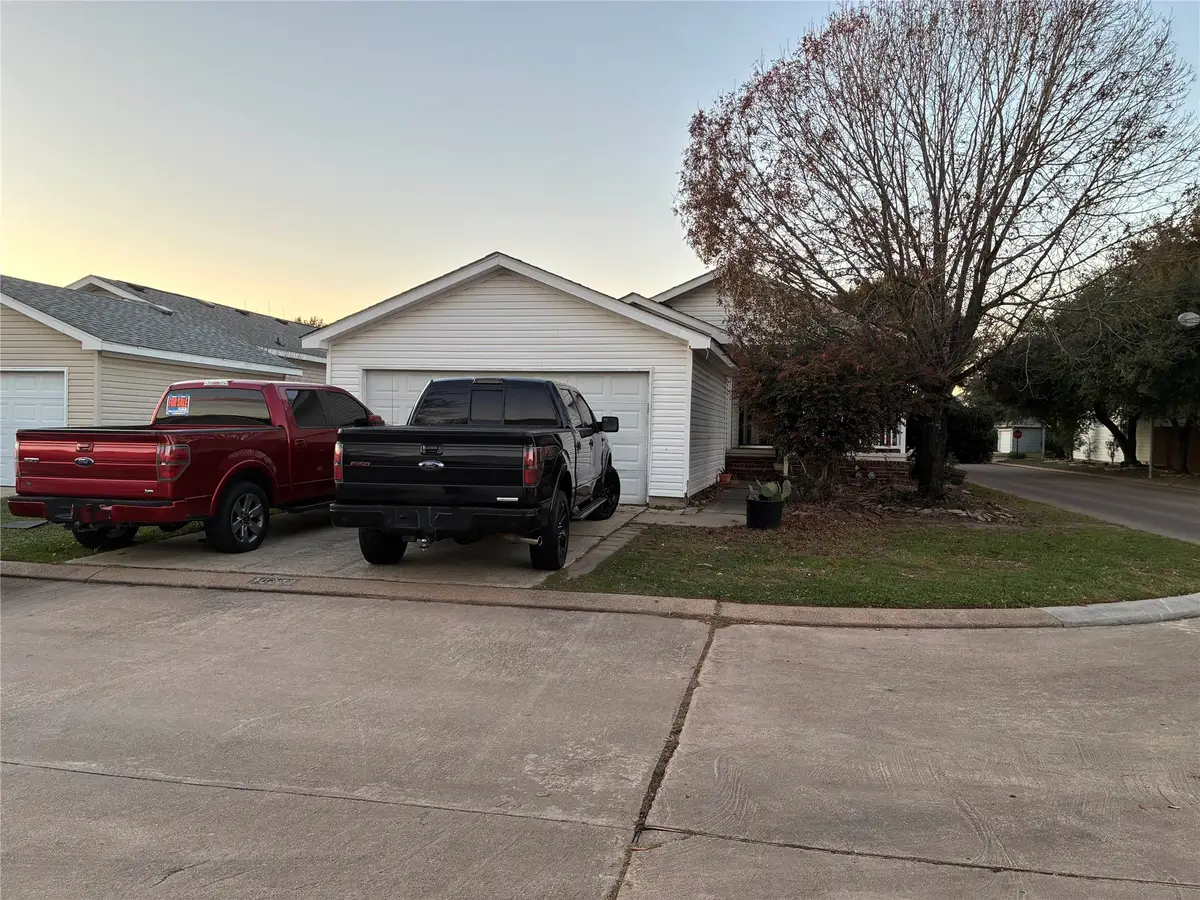 10202 Berrybriar Lane, Tomball, TX 77375 - Image #1