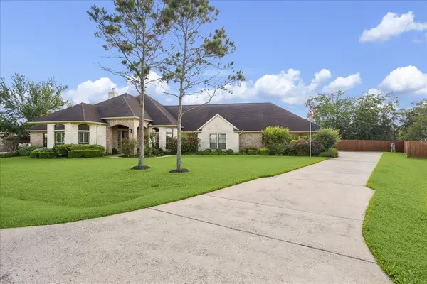3391 Clearwood Circle, Alvin, TX 77511