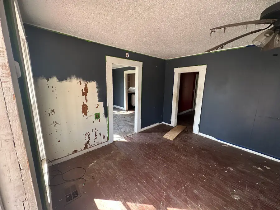 348 Walnut Street, Donie, TX 75838 - Image #3