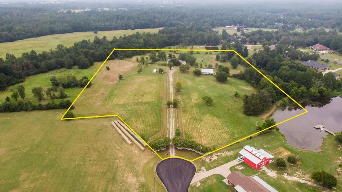 150 Canyon Run Boulevard, Huntsville, TX 77320 - #1