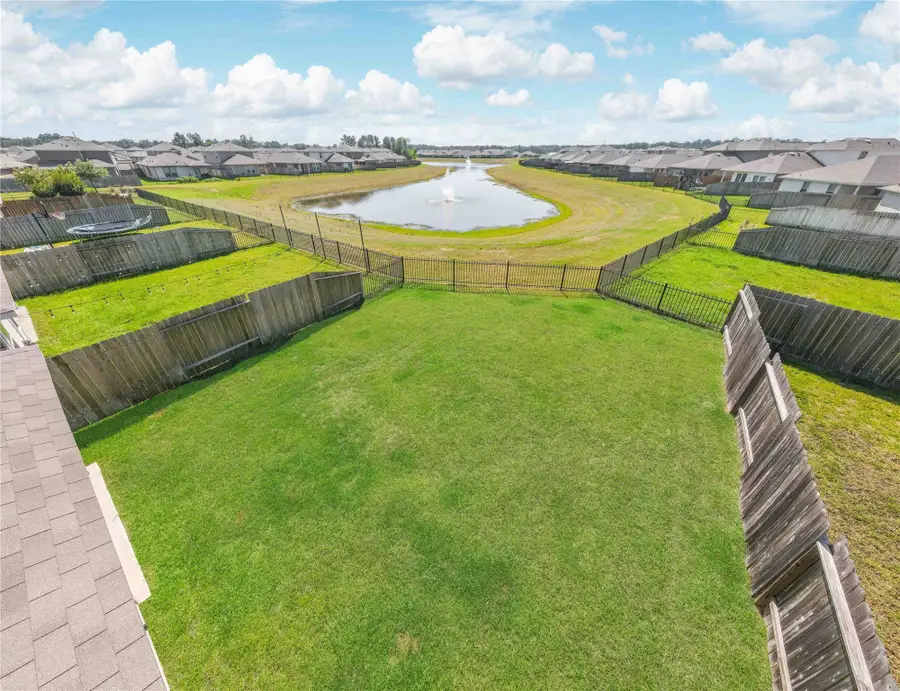 14416 Sugar Pines Drive, Conroe, TX 77302 - Image #3