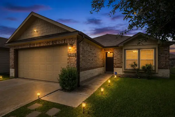 19306 Golden Wave Drive, Katy, TX 77449