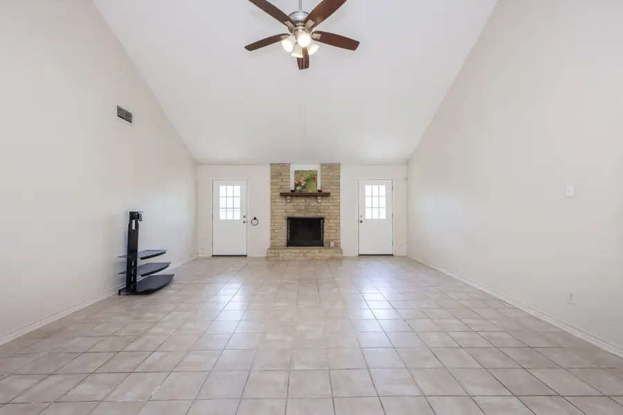 7423 Towerview Lane, Stafford Missouri City, TX 77489 - #3