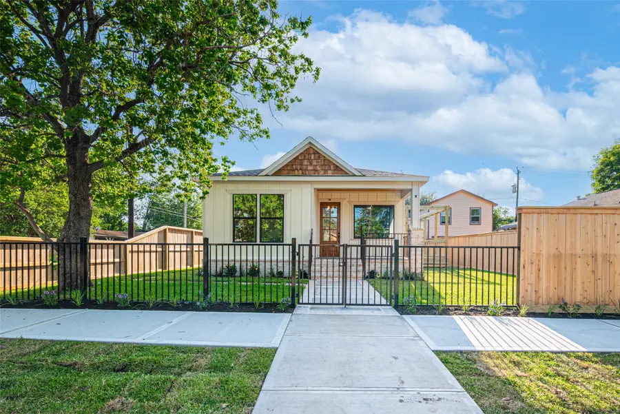 301 Vincent Street, Houston, TX 77009 - #3