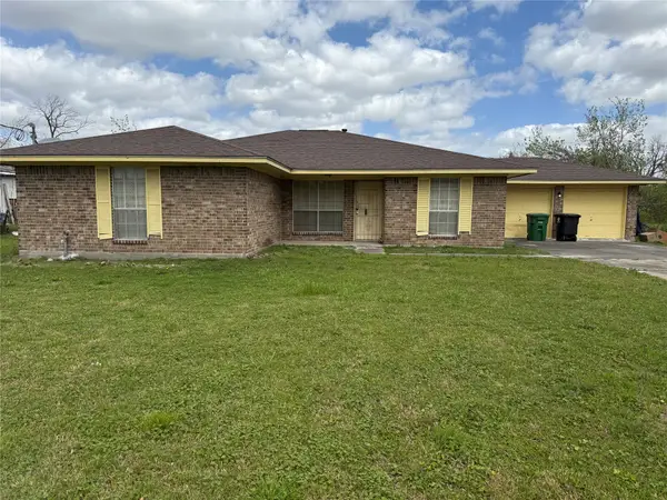 872 Granville Drive, Houston, TX 77091
