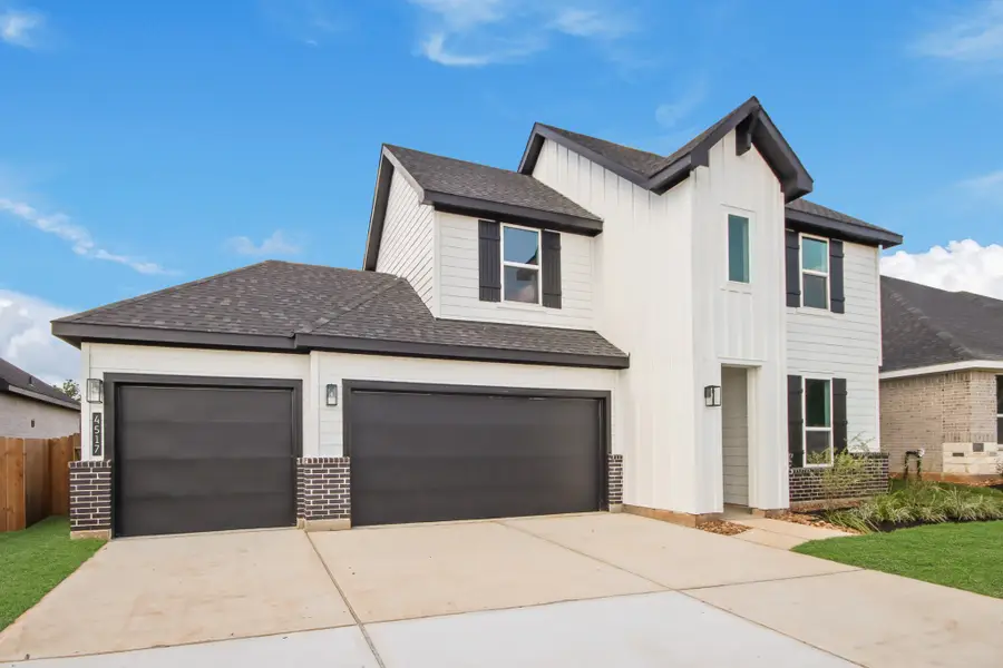 4517 Iguaza Falls Drive, Conroe, TX 77303 - Image #2