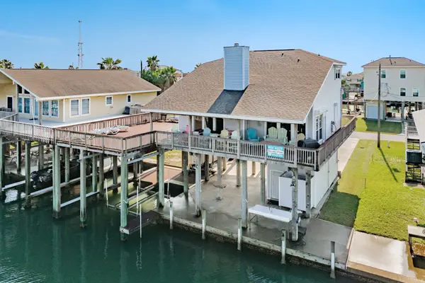 306 Galleon Drive, Freeport, TX 77541