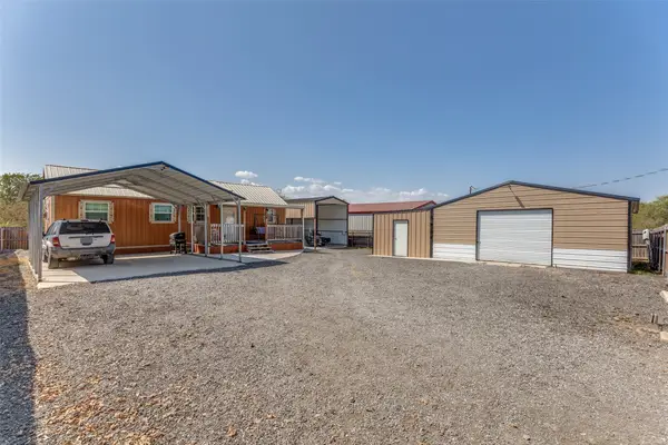 128 Cheyenne Drive, Bridgeport, TX 76426