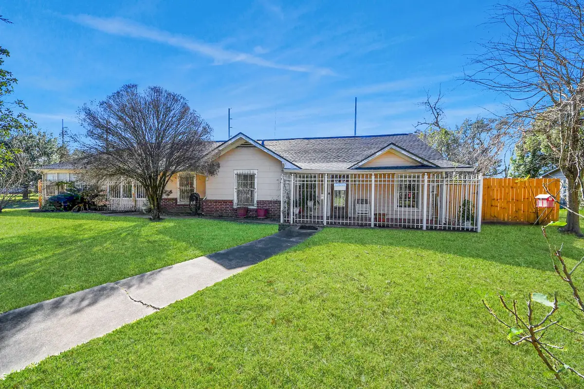 7184 Moline Street, Houston, TX 77087 - Image #1