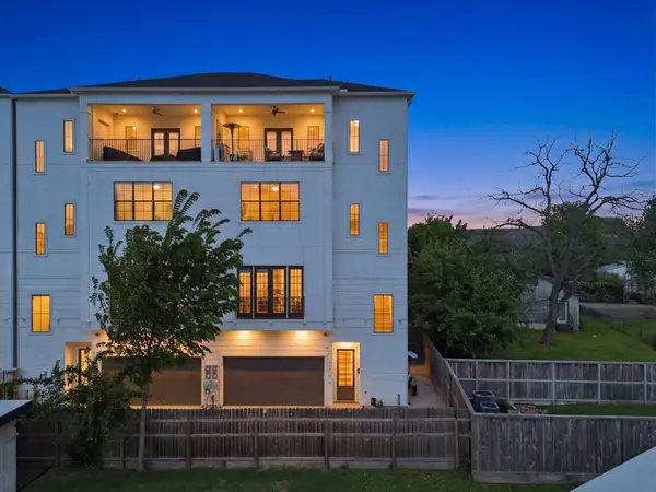 4306 Center Street, Houston, TX 77007