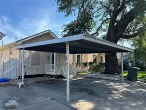 5109 Ave Q 1/2, Galveston, TX 77551 - #1