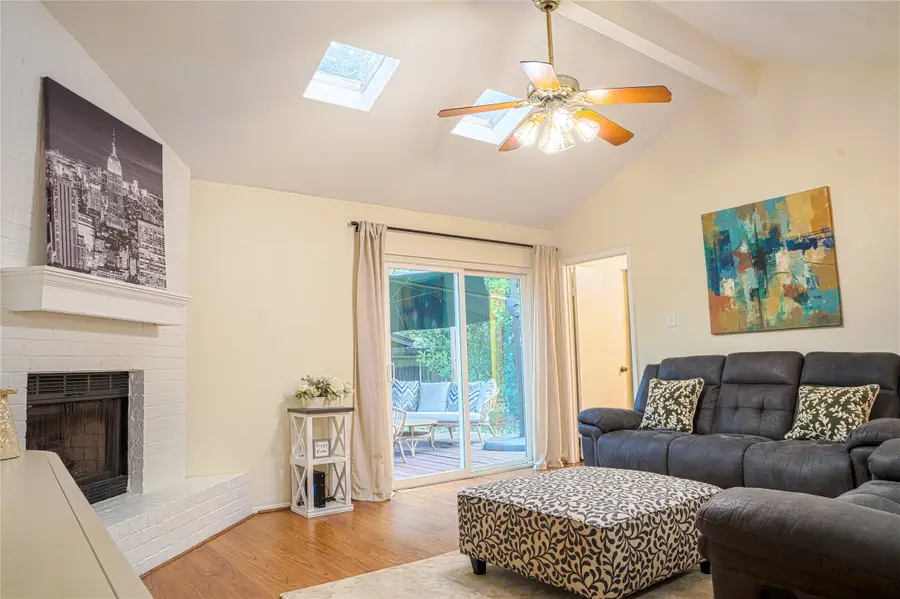 36 S High Oaks Circle S, The Woodlands, TX 77380 - #2