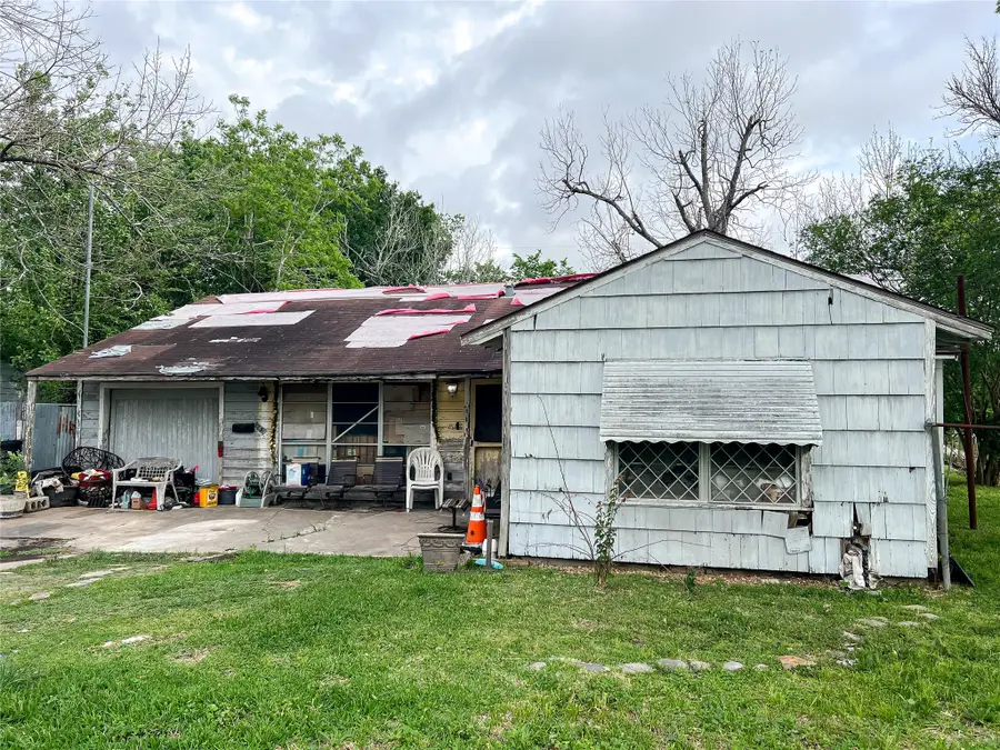 5863 Southgood Street, Houston, TX 77033 - #3