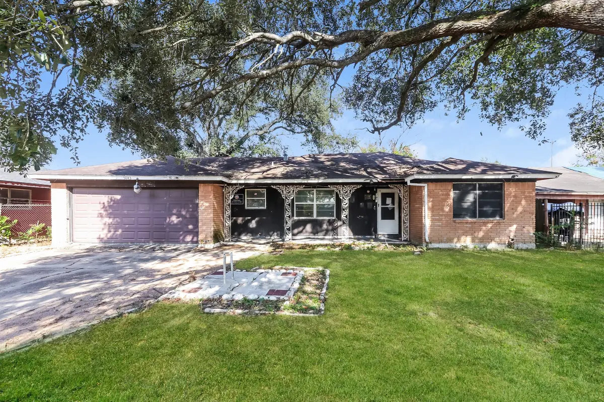 5843 Thrush Drive, Houston, TX 77033 - Image #1