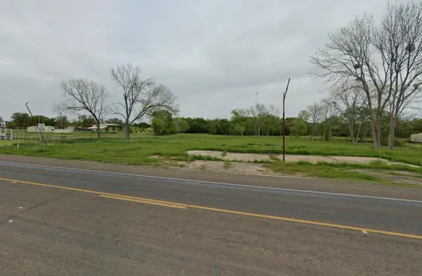 700 N May Street, Madisonville, TX 77864