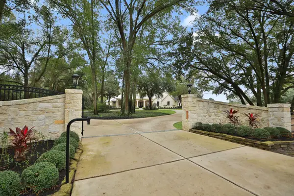 15601 Brown Road, Tomball, TX 77377