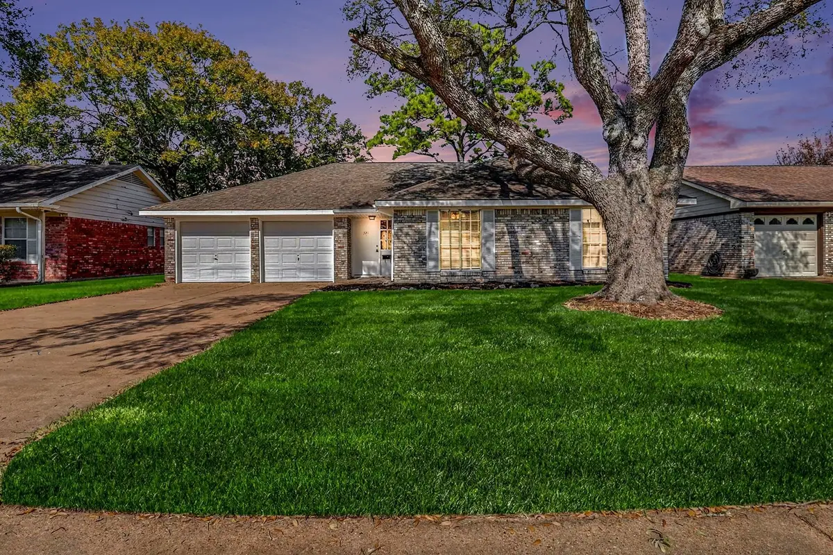 321 Reta Drive, Deer Park, TX 77536 - Image #1