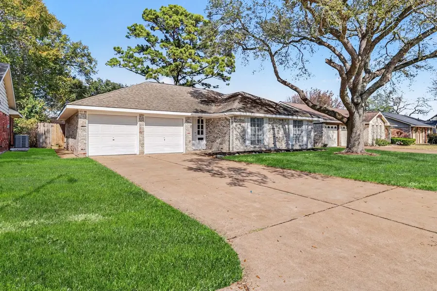 321 Reta Drive, Deer Park, TX 77536 - Image #3