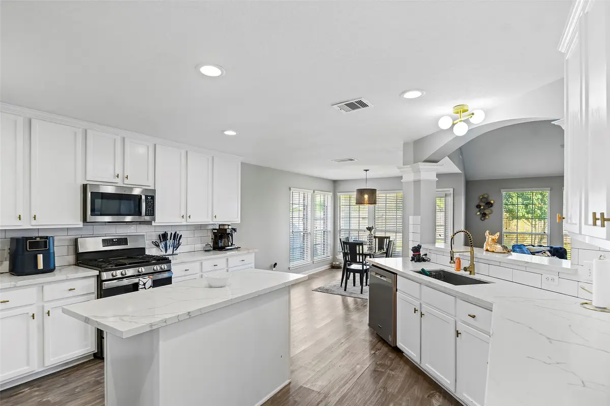 2304 Megellan Point Lane, Pearland, TX 77584 - Image #1