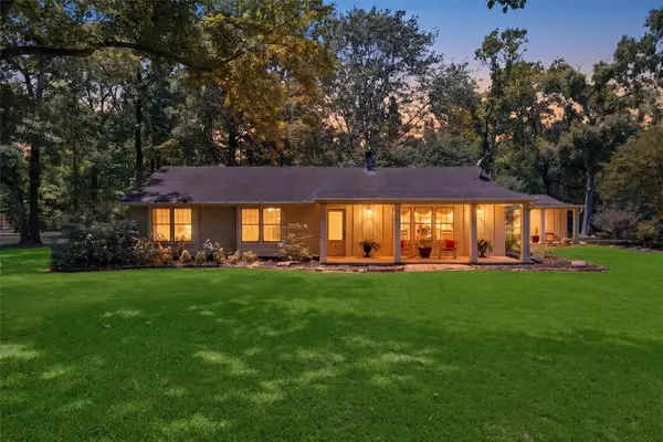 70 Oak Leaf Drive, Huffman, TX 77336